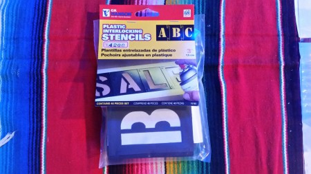 プラスチック製